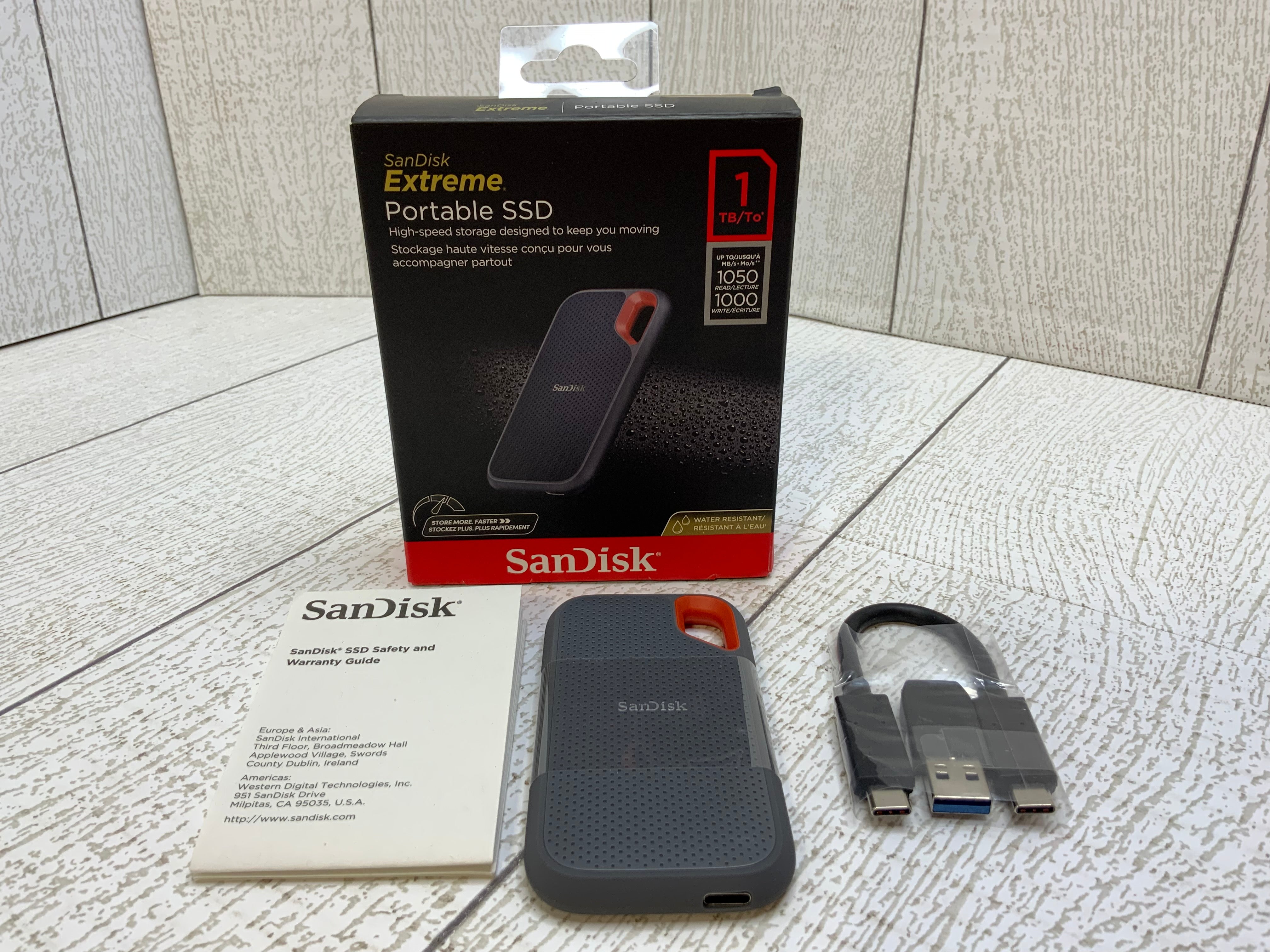 SanDisk 1TB Extreme Portable SSD (7931496825070)